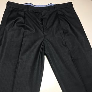 Roundtree and York’s pleated dress pants 40x30